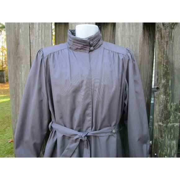 Misty Harbor Women’s Size 16 Trench Coat w/Zip-Out Lining with Belt - Picture 3 of 13